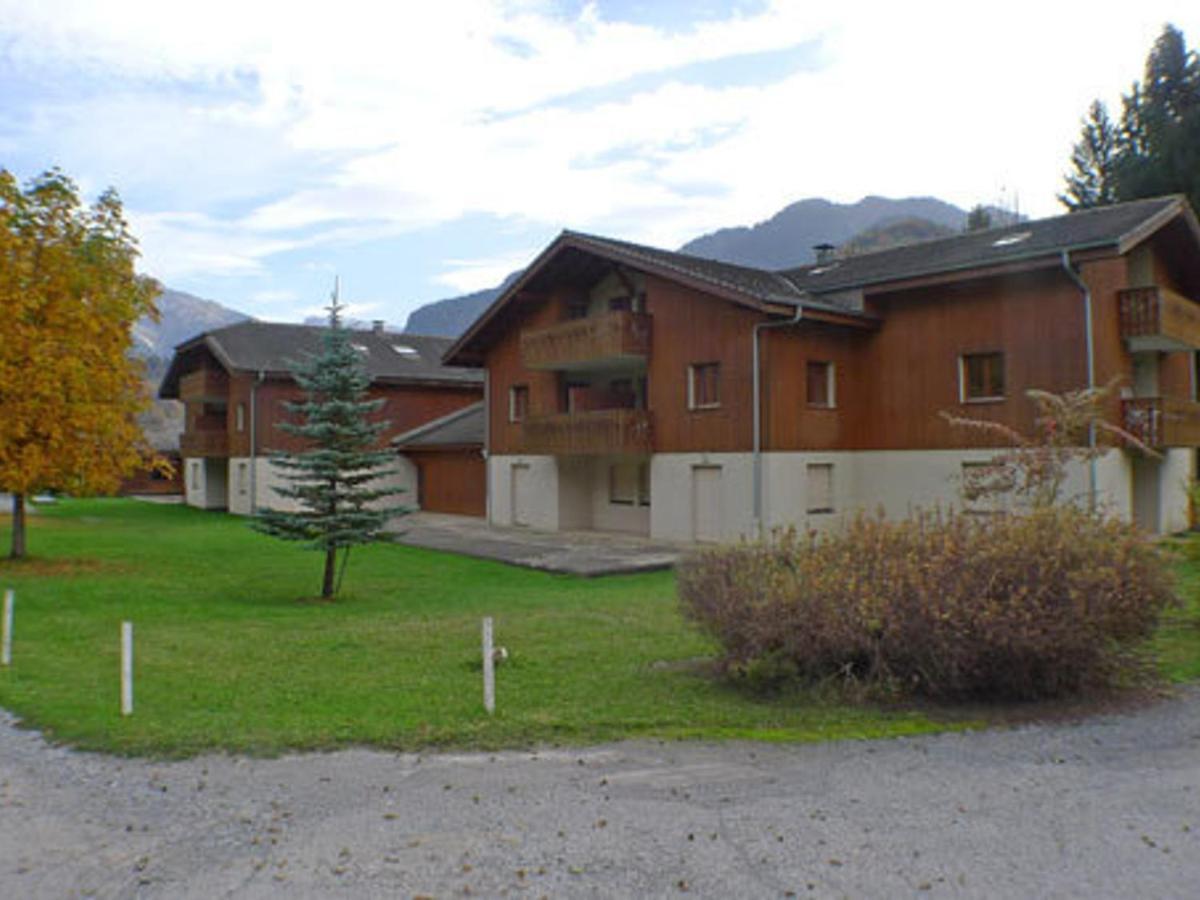 Appartement Confortable Avec Piscines, Terrasse Et Parking A Samoens - Fr-1-629-100 Exteriör bild