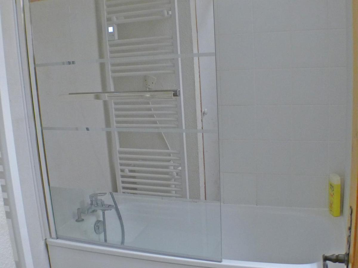Appartement Confortable Avec Piscines, Terrasse Et Parking A Samoens - Fr-1-629-100 Exteriör bild